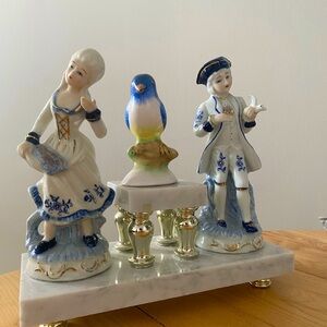 RARE GEORGE AND MARTHA WASHINGTON 12" PORCELAIN FIGURINES BLUE WHITE AND GOLD